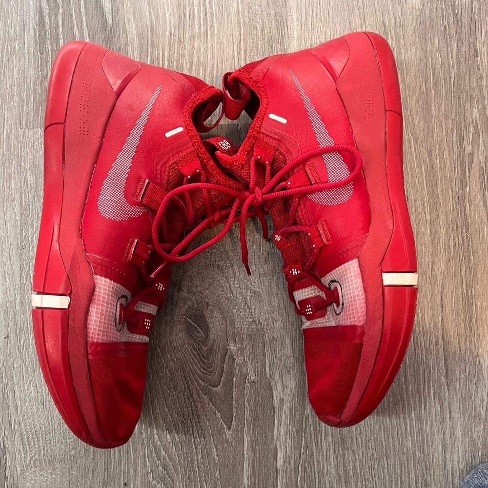 Kobe AD TB “Gym Red”
